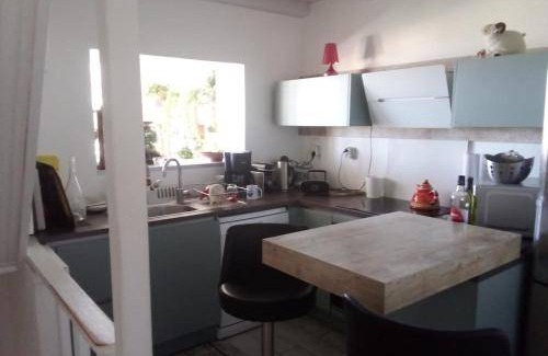 8th Arrondissement House | 100 m² House ∙ 3 bedrooms ∙ 8 guests