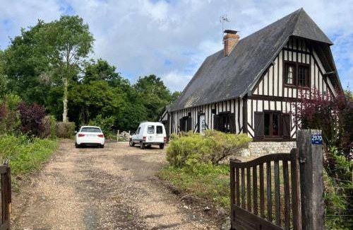 Genneville House | 100 m² House ∙ 4 bedrooms ∙ 8 guests