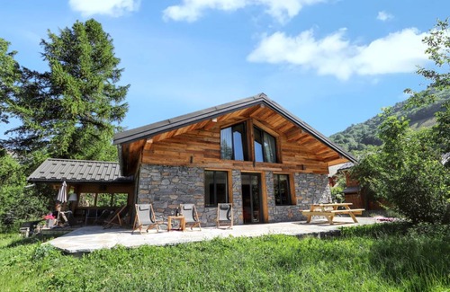 Valloire Ski Chalet | 120 m² Chalet ∙ 4 bedrooms ∙ 10 guests