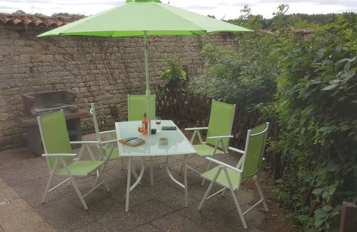 Chef-Boutonne House | 142 m² House ∙ 3 bedrooms ∙ 6 guests