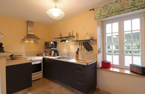 Tinchebray-Bocage Cottage | 150 m² Cabin ∙ 4 bedrooms ∙ 10 guests