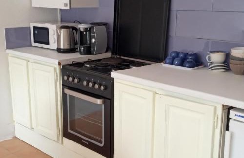 Le Tignet Villa | 150 euros la nuit pour 6 couchages avec pool housse et piscine privée 2 nuits min