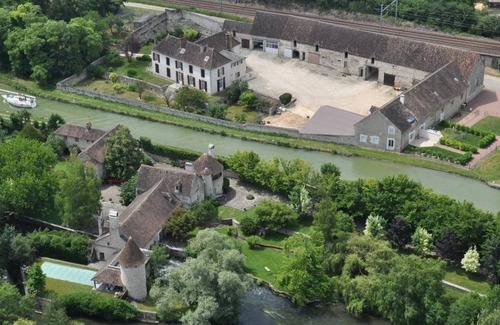 La Madeleine-sur-Loing House | 150 m² Gîte ∙ 5 bedrooms ∙ 11 guests