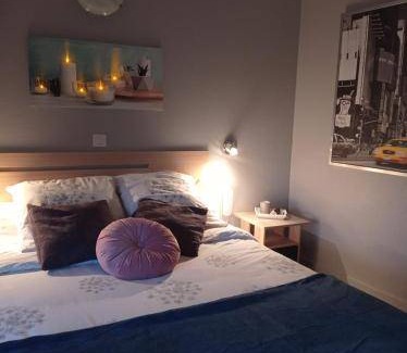Saint-Seurin-De-Cursac Bed & Breakfast | 16 m² Bed and breakfast ∙ 2 guests