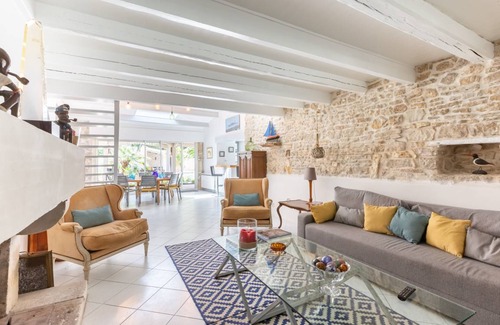 Arceau Villa | 160 m² Villa ∙ 5 bedrooms ∙ 12 guests
