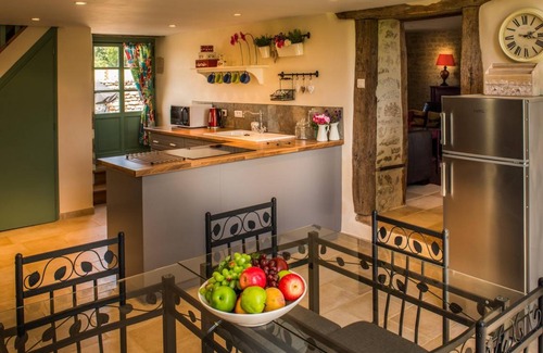 Saint-Hilaire-des-Loges Apartment | 170 m² Apartment ∙ 3 bedrooms ∙ 6 guests