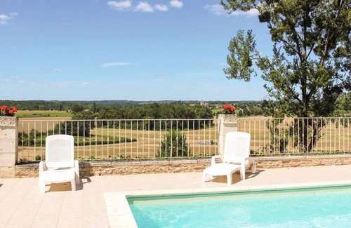 Saint-Meard-de-Gurcon House | 184 m² House ∙ 5 bedrooms ∙ 12 guests