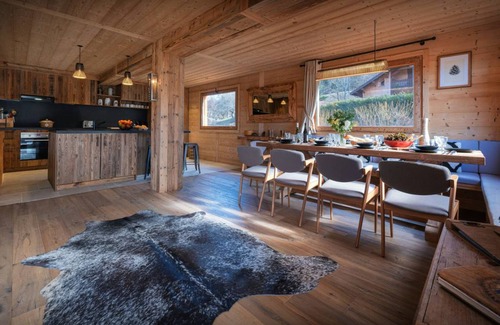 Les Villards-sur-Thones Ski Chalet | 190 m² Chalet ∙ 4 bedrooms ∙ 10 guests