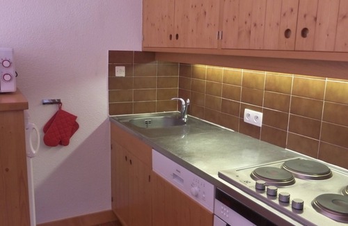 Meribel Apartment | 2-room cabin for 6, Méribel Altiport, ski-in/ski-out, mountain views, pets welcome, free Wi-Fi