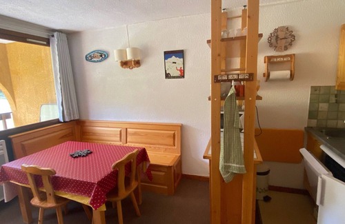 Montgenevre Apartment | 2-Room + Mountain Corner - Rated 2* - 6 People - On the Slopes in Montgenèvre
