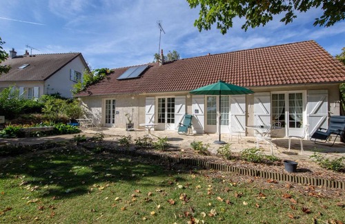 Saint-Benoit-sur-Loire Bed & Breakfast | 20 m² Bed and breakfast ∙ 1 bedroom ∙ 3 guests