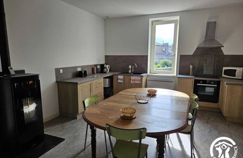 Aiguefonde House | 200 m² Gîte ∙ 5 bedrooms ∙ 12 guests
