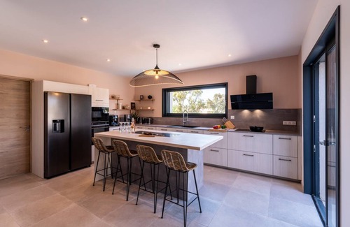 Lecci House | 200 m² House ∙ 5 bedrooms ∙ 10 guests
