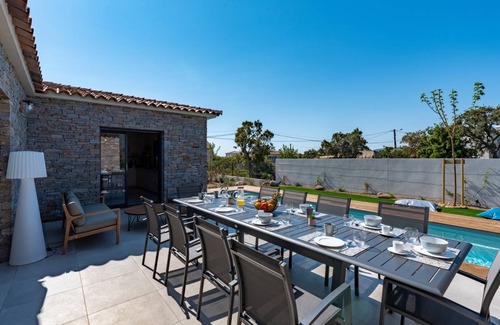 Lecci House | 200 m² House ∙ 5 bedrooms ∙ 10 guests