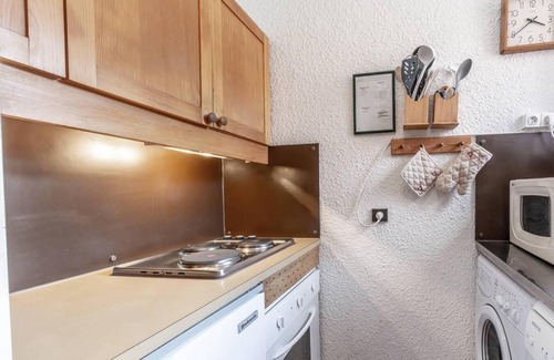 Meribel-Mottaret Apartment | 25m from ski slopes, 1st floor, view ski slopes, balcony, tv, ski locker, 42m², Méribel-Mottaret