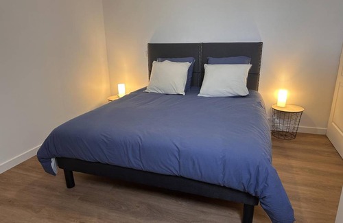 Saint-Bonnet-de-Four Cottage | 27 m² Cabin ∙ 1 bedroom ∙ 2 guests