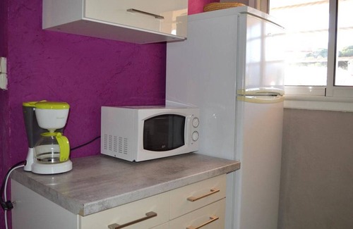Banyuls-sur-Mer Apartment | 3-room apartment, central, near beach, 6 sleeps, sea view, dishwasher, pets allowed