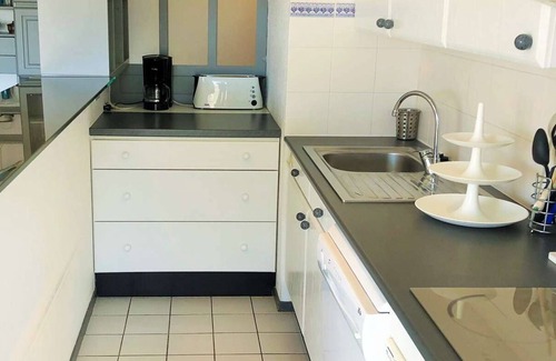 Arcachon Apartment | 3 rooms comfort with private parking center