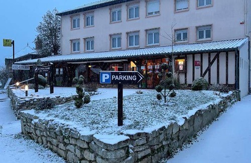 Giffaumont-Champaubert Hotel | 30 m² Hotel ∙ 4 guests