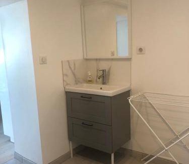 Bron Apartment | 30 m² Apartment ∙ 1 bedroom ∙ 4 guests