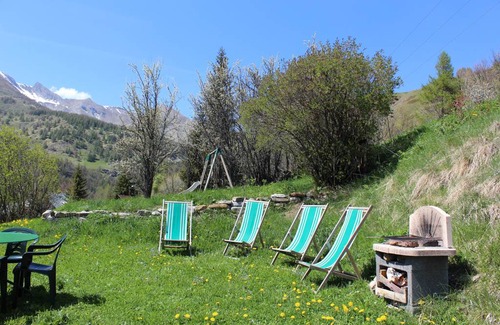 Allos House | 30 m² Gîte ∙ 1 bedroom ∙ 4 guests