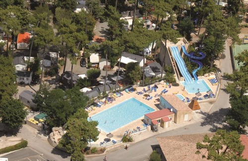 Saint-Georges-de-Didonne House | 32 m² Mobile home ∙ 4 bedrooms ∙ 8 guests