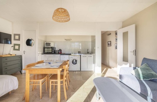 Hyeres City Centre Apartment | 35 m² Studio flat ∙ 4 guests