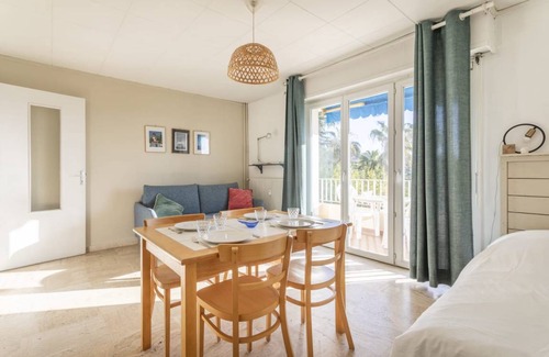 Hyeres City Centre Apartment | 35 m² Studio flat ∙ 4 guests
