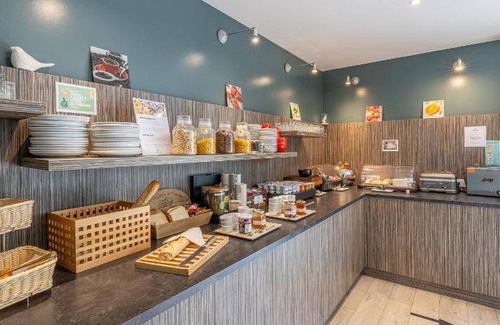 Aix-les-Bains City Center Apartment | 45 m² Serviced apartment ∙ 127 guests
