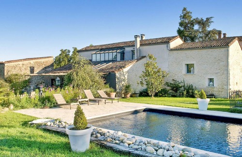 Illats House | 50 m² House ∙ 1 bedroom ∙ 2 guests