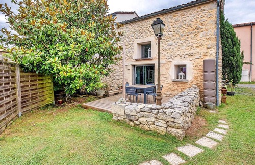 Illats House | 50 m² House ∙ 1 bedroom ∙ 2 guests