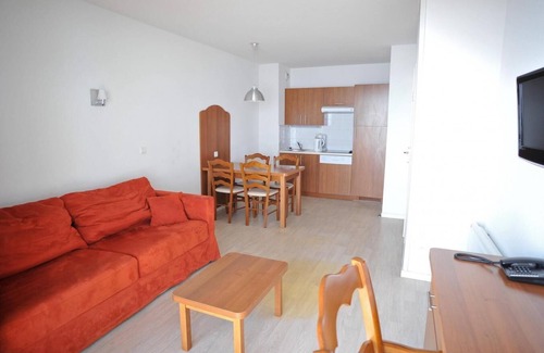 La Mongie Apartment | 50m from ski slopes, view ski slopes/mountain, swimming pool, terrace, parking, tv, ski locker, 64m²
