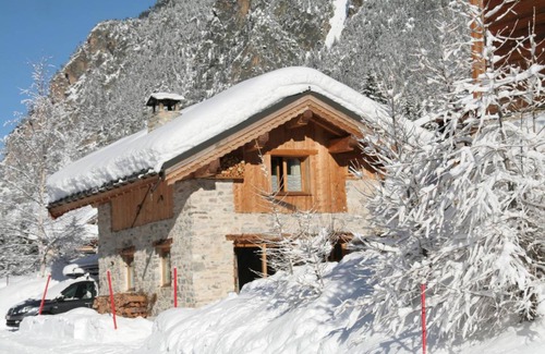 Pralognan-la-Vanoise House | 52 m² Gîte ∙ 2 bedrooms ∙ 5 guests