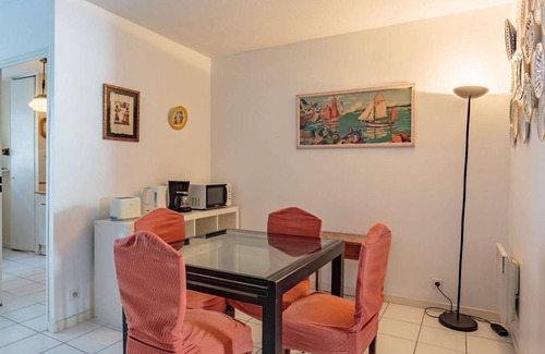 Saint-Jean-de-Luz Apartment | 59 m² Apartment ∙ 2 bedrooms ∙ 4 guests