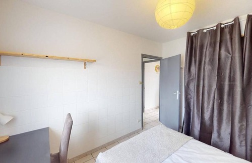Saint-Martin-d'Heres Resort | 60 m² Private room ∙ 1 bedroom ∙ 1 guest