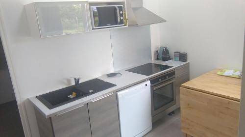 Savignac-de-l'Isle House | 65 m² House ∙ 1 bedroom ∙ 2 guests