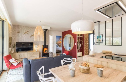 Barneville-Carteret House | 68 m² Gîte ∙ 2 bedrooms ∙ 4 guests