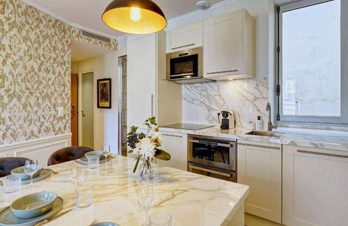 Les Halles Apartment | 70 m² Apartment ∙ 2 bedrooms ∙ 127 guests