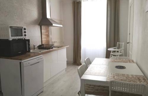 Saintes House | 70 m² House ∙ 2 bedrooms ∙ 4 guests