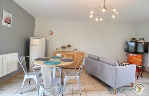 Cohiniac House | 76 m² Gîte ∙ 2 bedrooms ∙ 4 guests