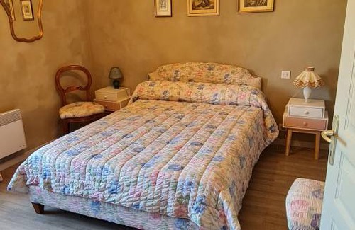 Saint-Benoit House | 80 m² Gîte ∙ 3 bedrooms ∙ 6 guests