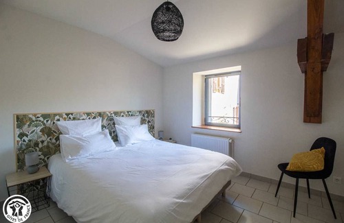 Pontgibaud House | 83 m² Gîte ∙ 3 bedrooms ∙ 6 guests
