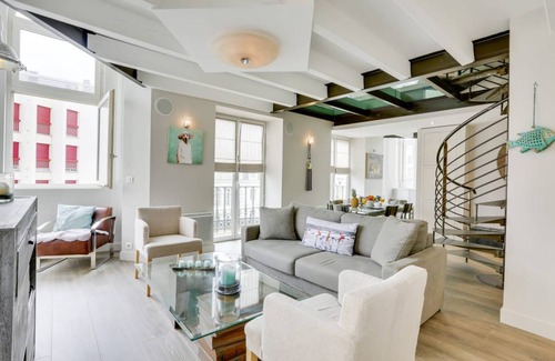 Saint-Jean-de-Luz City Center Apartment | 95 m² Apartment ∙ 3 bedrooms ∙ 6 guests