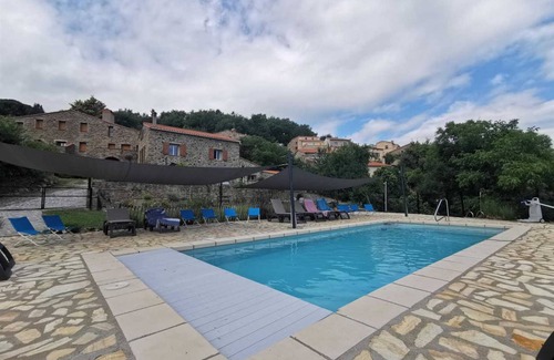Taulis House | 97 m² Gîte ∙ 3 bedrooms ∙ 8 guests