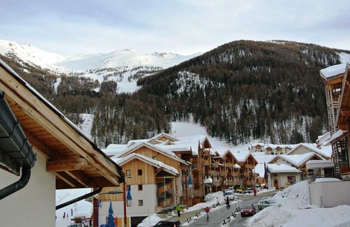 Les Orres Apartment | Agence Des Orres - Les Mélèzes d'Or - Les Silènes - T2 - MZ2203
