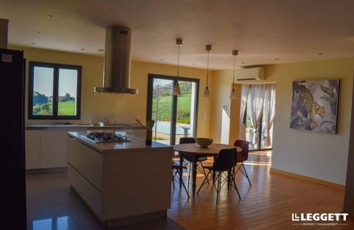 Nabinaud Villa | Alexyo - 10 persons Villa with pool close to Aubeterre