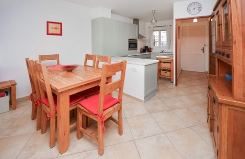 Aigues-Mortes House | Amazing home in Aigues-Mortes with WiFi