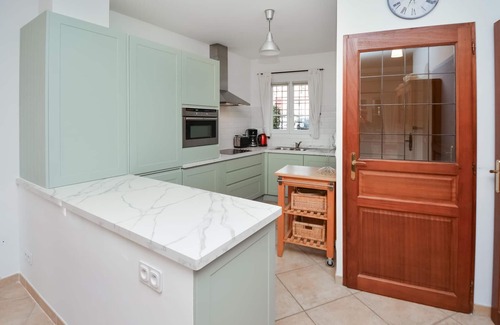 Aigues-Mortes House | Amazing home in Aigues-Mortes with WiFi