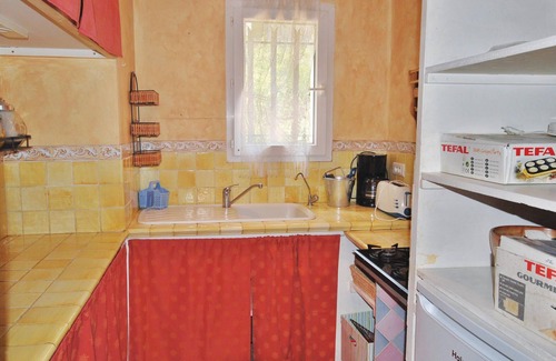 Salernes House | Amazing home in Salernes with WiFi