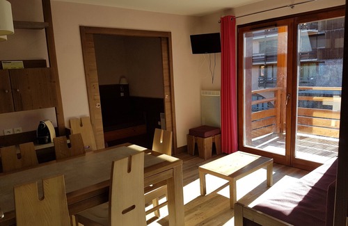 Risoul Apartment | APARTMENT 3 BEDROOMS 2 BATHROOMS WITH SWIMMING POOL NEAR THE SLOPES